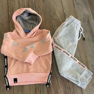 Adidas Kids Pink Hoodie and Gray Joggers size 2-3T for Girls